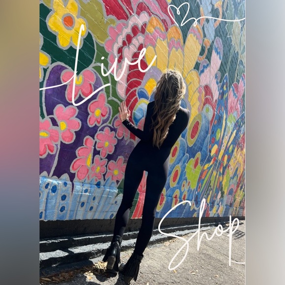 PLEASE LIKE THIS LISTING TO BE NOTIFIED WHEN I GO LIVE!! LIVE SHOW LISTING!!💃🏻 - Picture 16 of 16